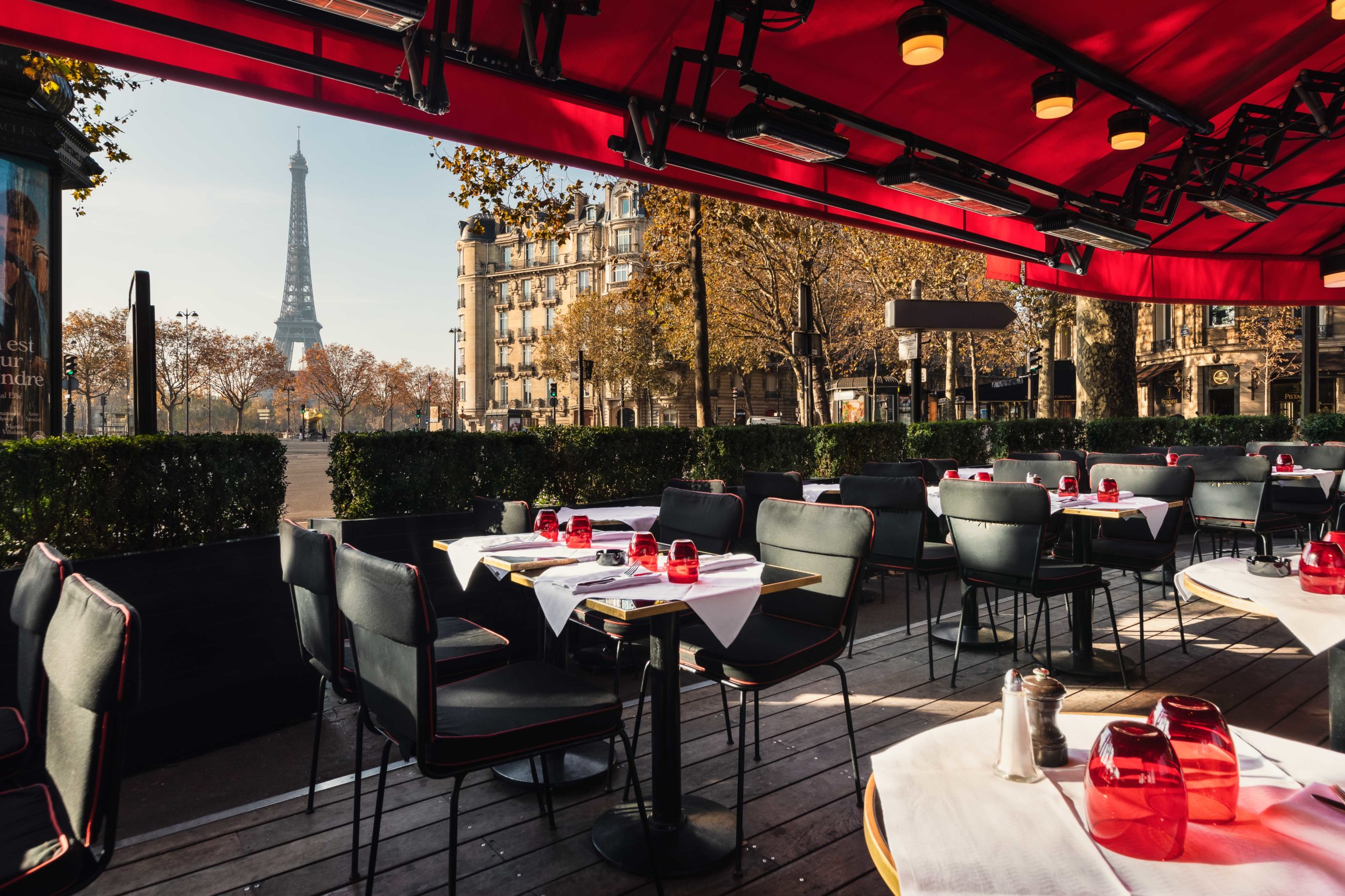 ev-nementiel-chez-francis-paris-restaurant-terrasse-vue-tour-eiffel